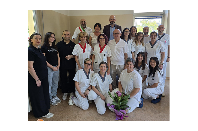 Un tapis roulant in dono al reparto di Riabilitazione e Rieducazione Funzionale dell’Ospedale “Magati” di Scandiano grazie alla palestra “New Life Fitness Club”